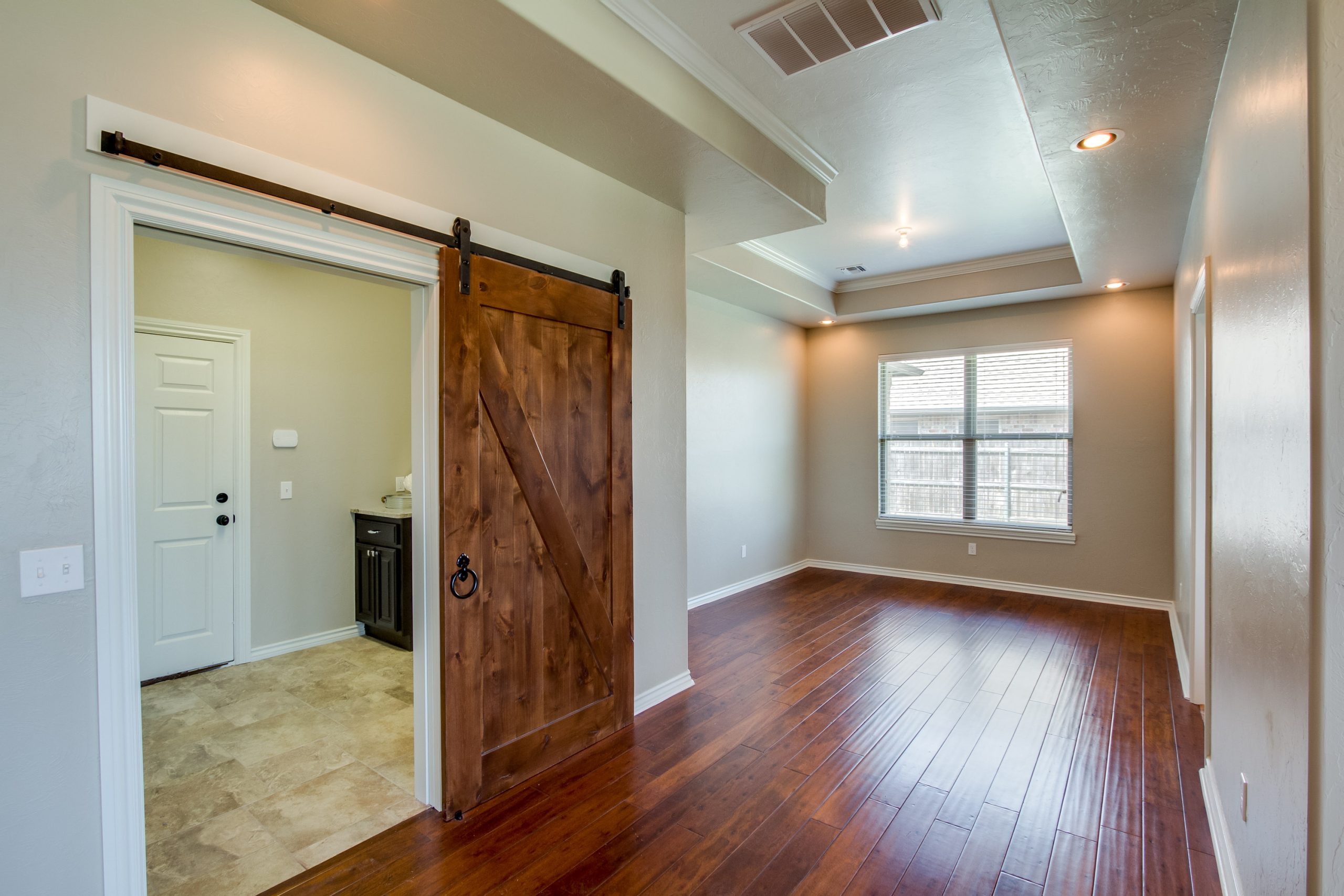 Stony Brook Drive home in Yukon built by Semco Construction